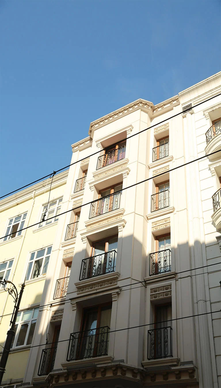 Black Pearl Hotel